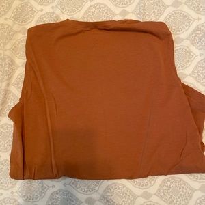 lululemon muscle tank size 8